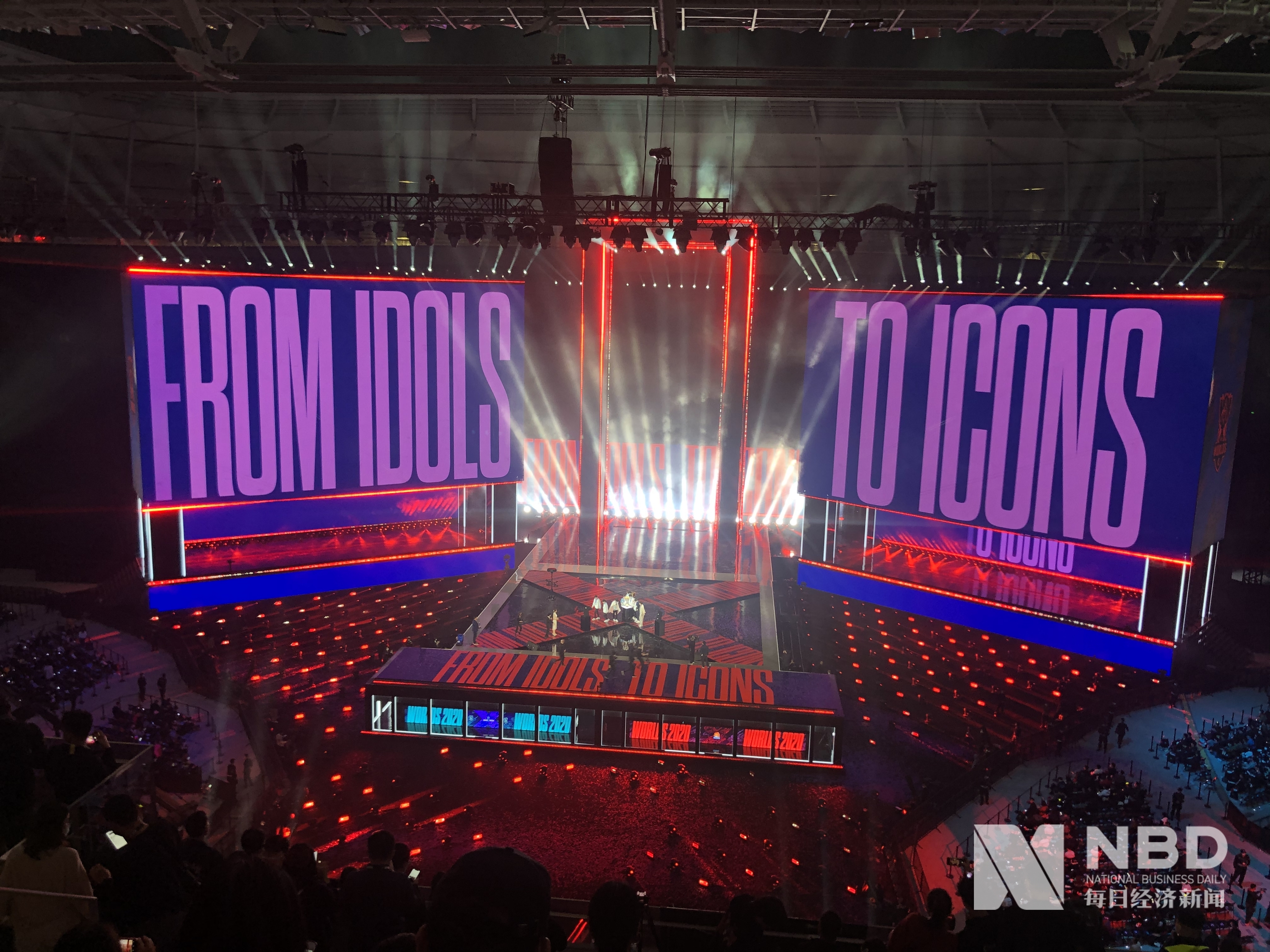 月末一度落 月末一度落