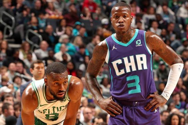 场双后腰压 场双后腰压