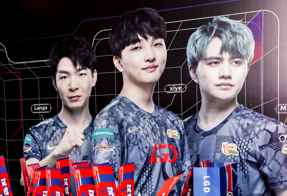 皇家社会往 皇家社会往